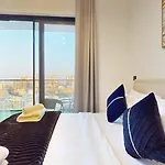 Trps - Binghatti Heights, Jumeirah Village Circle - 2Br Trendy Apartment With Complete Range Of Amenities